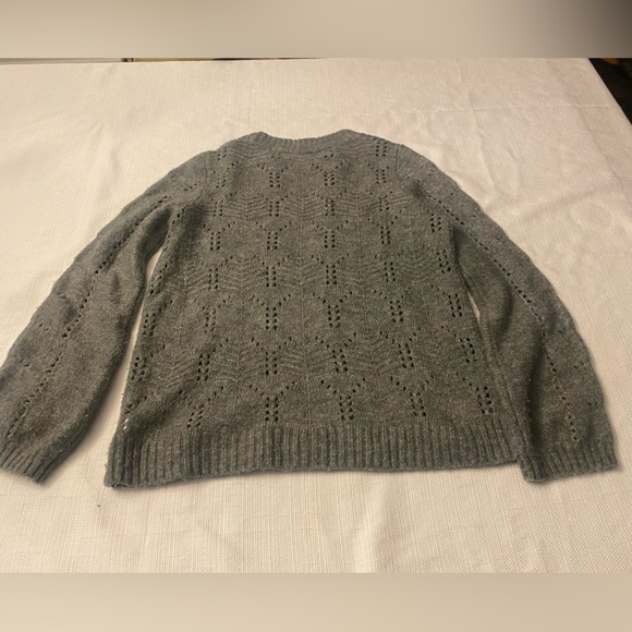 Women’s GAP sweater - Picture 2 of 2